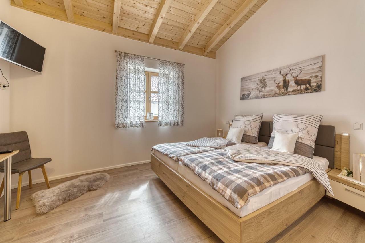 Pension Und Ferienchalets Zum Lebzelter Freyung Luaran gambar